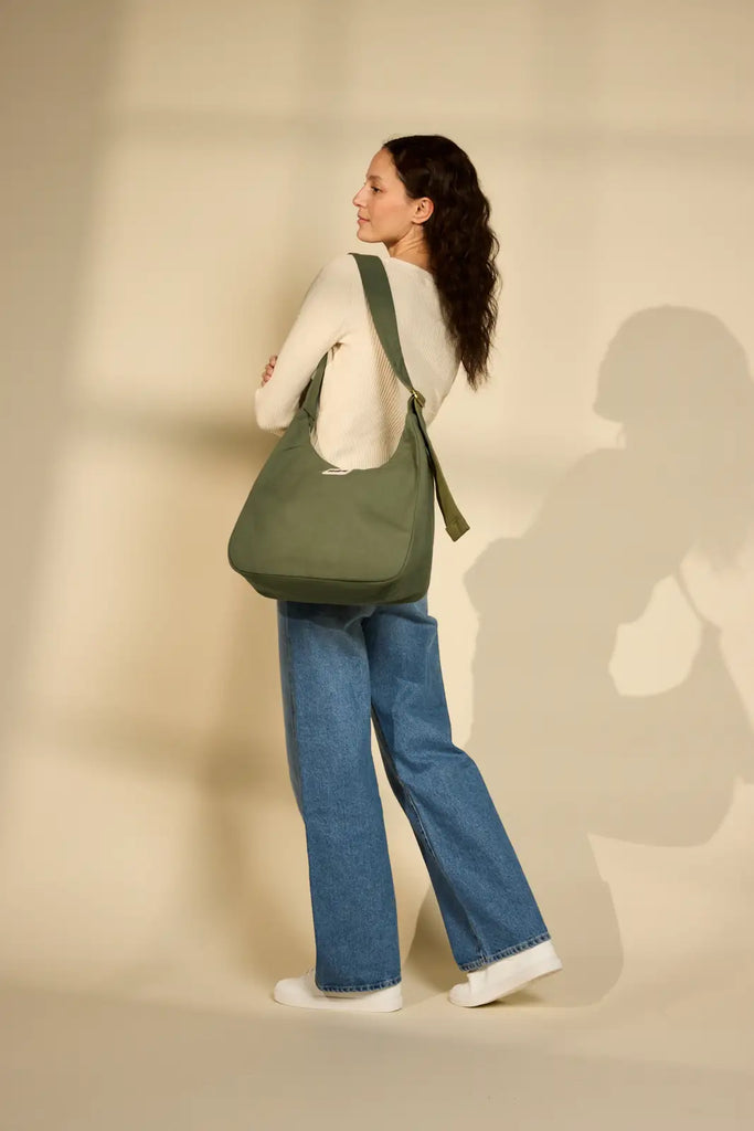 sac hobo claire couleur olive porté femme 