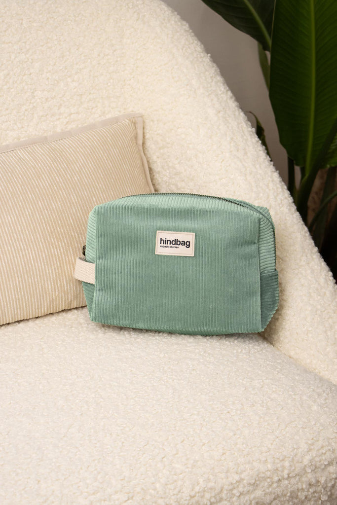 leon velours vert d'eau face