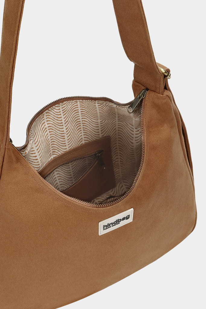 Packshot sac hobo claire cannelle intérieur