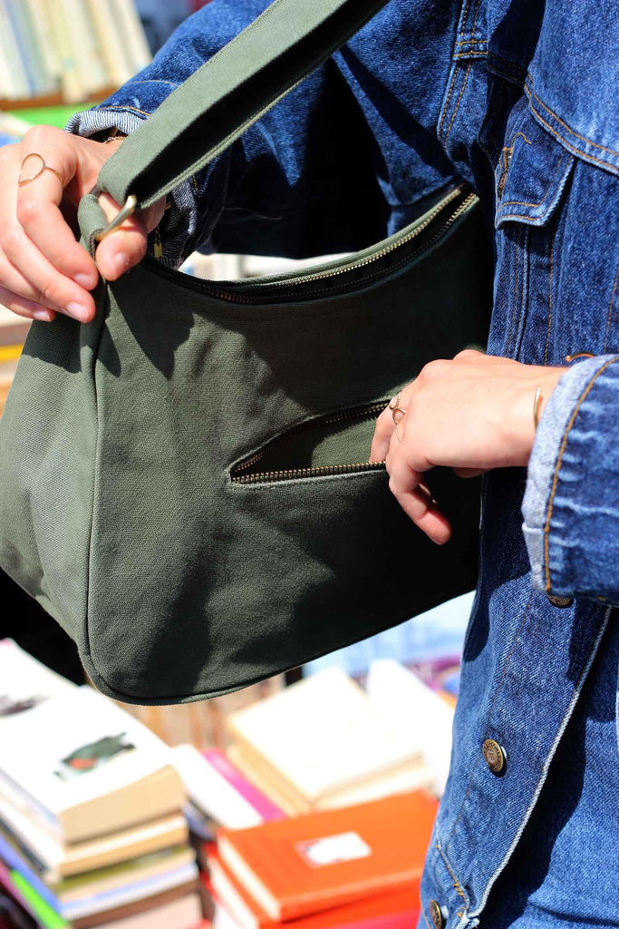 Sac pour casque 2 en 1 Helmet Bag Mil-Tec - Olive - Acheter en ligne - Magasin en ligne Sac pour casque 2 en 1 Helmet Bag Mil-Tec - Olive - Acheter en ligne - Magasin en ligne