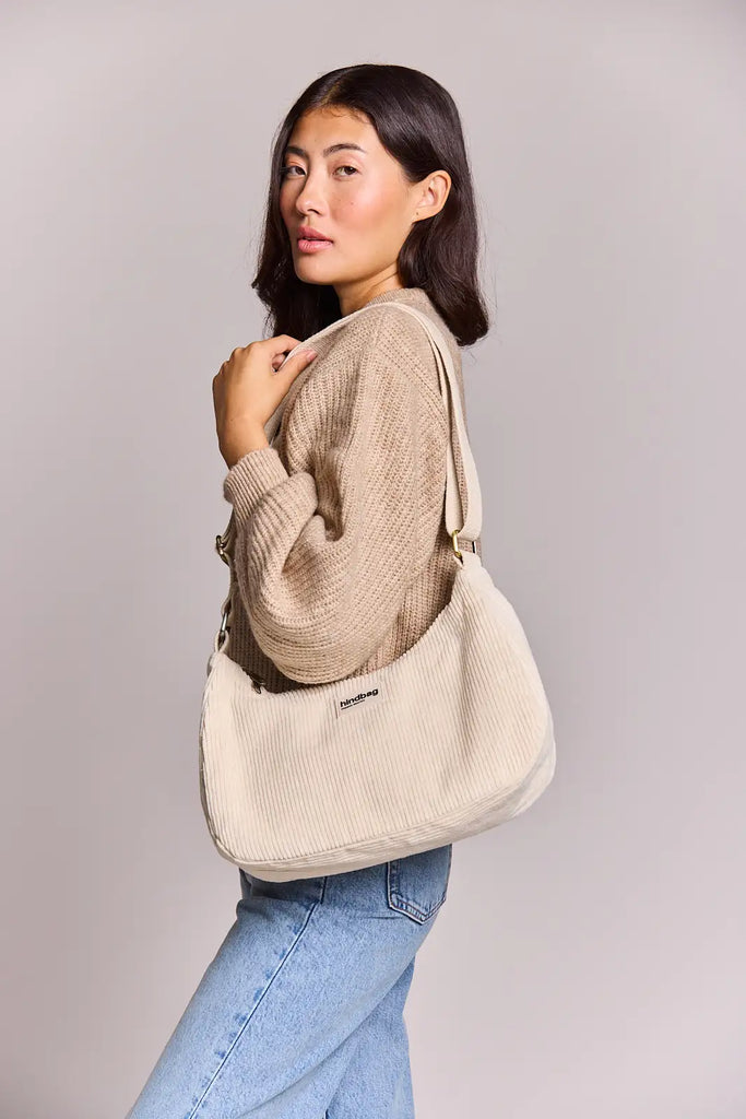 sac rosa velours beige porté femme