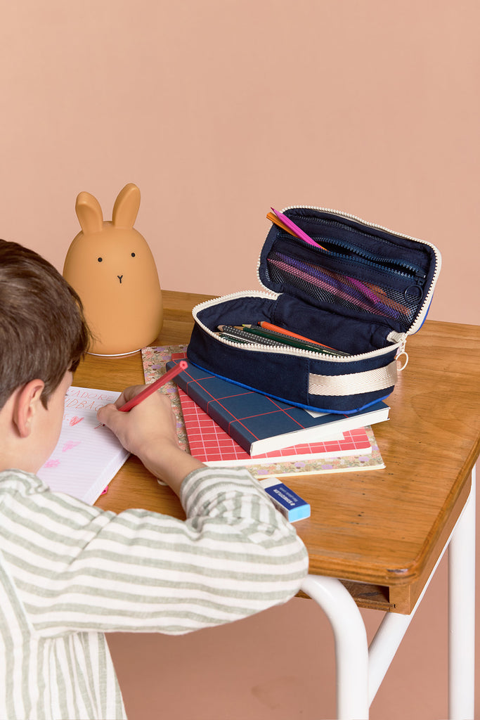 trousse max tricolore carreaux intérieur